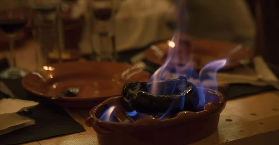 Lisbon: Tapas & Drinks with Fado Live Performance - Fado performed close enough to feel personal