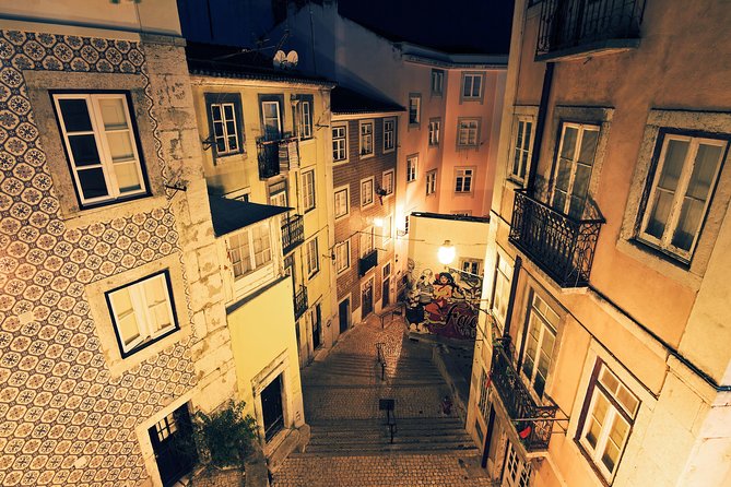 Live Fado Private Tour in Lisbon with Dinner - Why Fado makes a good Lisbon evening