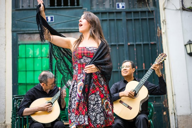 Live Fado Private Tour in Lisbon with Dinner - Dinner in a traditional Fado house
