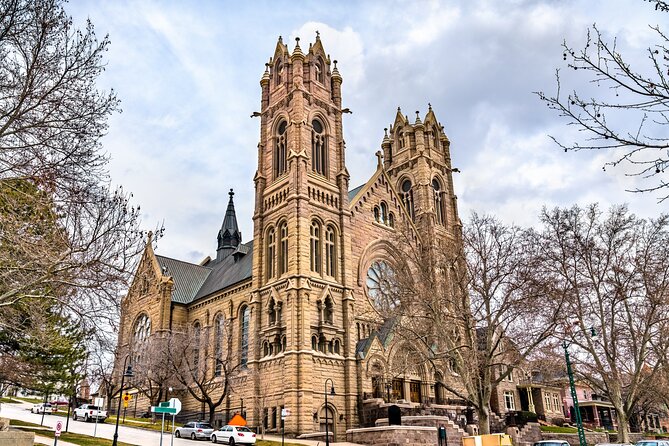 Live Organ Recital & Salt Lake City In-Depth Tour - Starting downtown at the Hyatt Regency