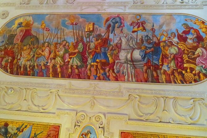 Lobkowicz Palace Concert in Prague Ticket - Dress code, comfort, and concert manners