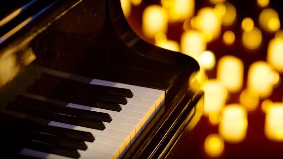 London: Candlelight Concert Ticket - Choosing the Prosecco ticket