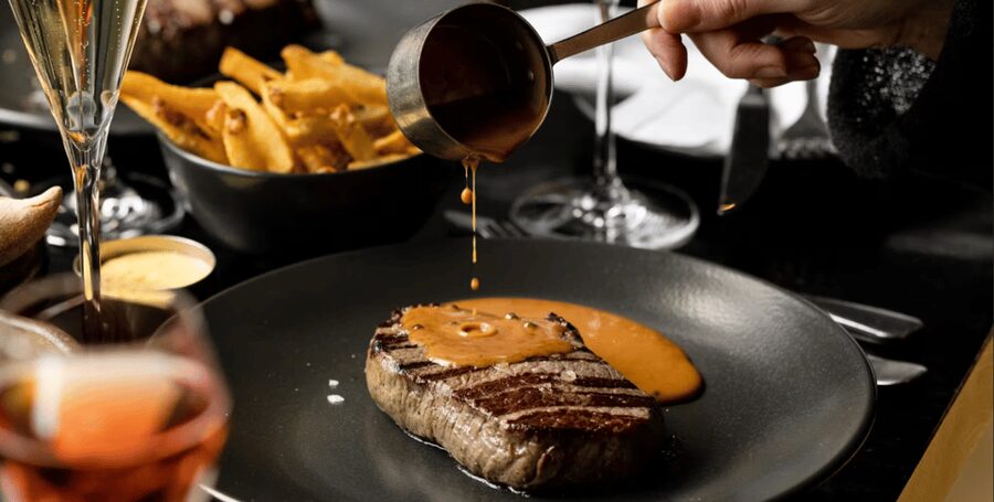 London: Matilda the Musical & 2-Course Pre-Show Meal - What the evening feels like in practice