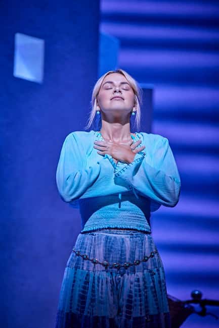 London's West End: Ticket to MAMMA MIA! the Musical - What the main songs add to the story