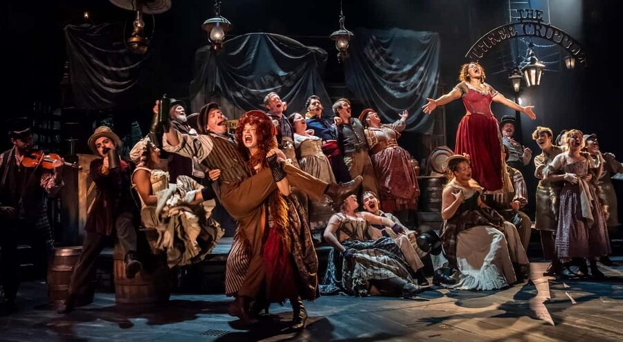 London's West End: Ticket to Oliver! The Musical - A Victorian London shaped by Lez Brotherston
