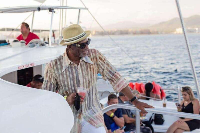 Los Cabos: Jazz & Wine Sunset Catamaran Cruise - Baja canapés and an open premium bar