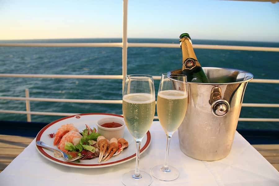 Lunch Cruise with Live Jazz on Sydney Harbour - Key points to know before you book