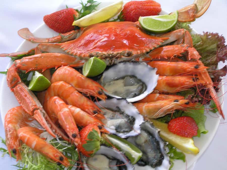 Lunch Cruise with Live Jazz on Sydney Harbour - Three hours of Sydney Harbour scenery and live music