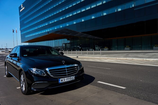Luxury Warsaw Chopin Airport Transfer by private Limousine - The driver experience and small personal touches