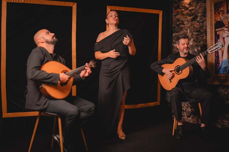 Madeira: Fado Show - The Heart of Portugal With Madeira Wine - Timing your night in Funchal