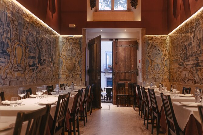 Mesa de Frades Dinner in Lisbon Fado Show Portuguese Live Music - What dinner includes at Mesa de Frades