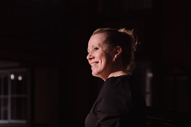Midnight Concert in Tromsø Cathedral - What happens during the 30-minute program