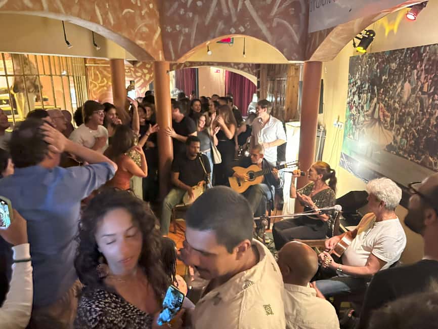 Multicultural Lisbon: Hidden Stories, Art, Food & Live Music - A drink, more food, and conversations with locals