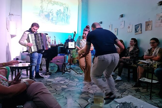 Naples Folklore: A Unique Concert of Traditional Neapolitan Music - A musical evening near the M.A.N.N.