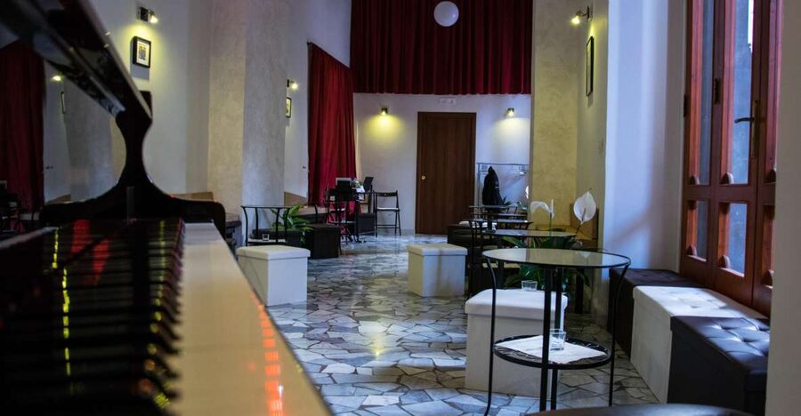Naples: Traditional Neapolitan Music Concert - A One-Hour Introduction to Naples Through Song