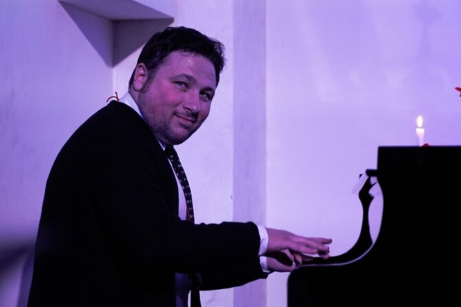 Napulitanata: Traditional Neapolitan Music Concert Ticket - Why the Small Group Size Matters