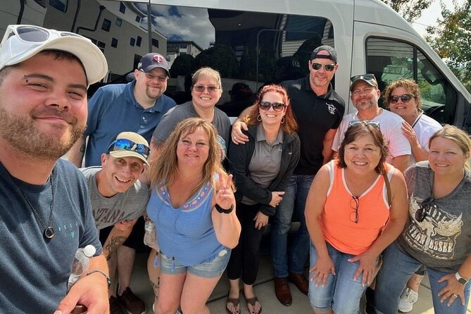 Nashville to Jack Daniel’s: BBQ Lunch, Live Music & Trivia - What makes the Tipsy Tours host important