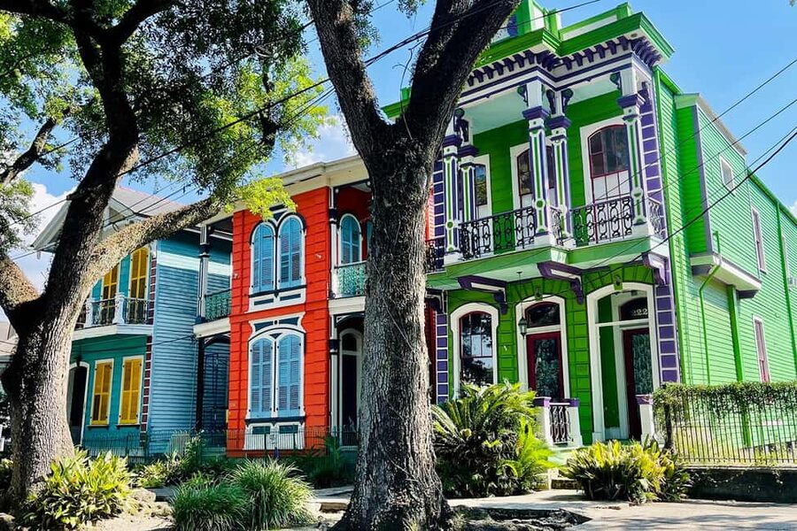 New Orleans: City Tour & Steamboat Daytime Jazz Cruise Combo - Jackson Square and the French Quarter Opening