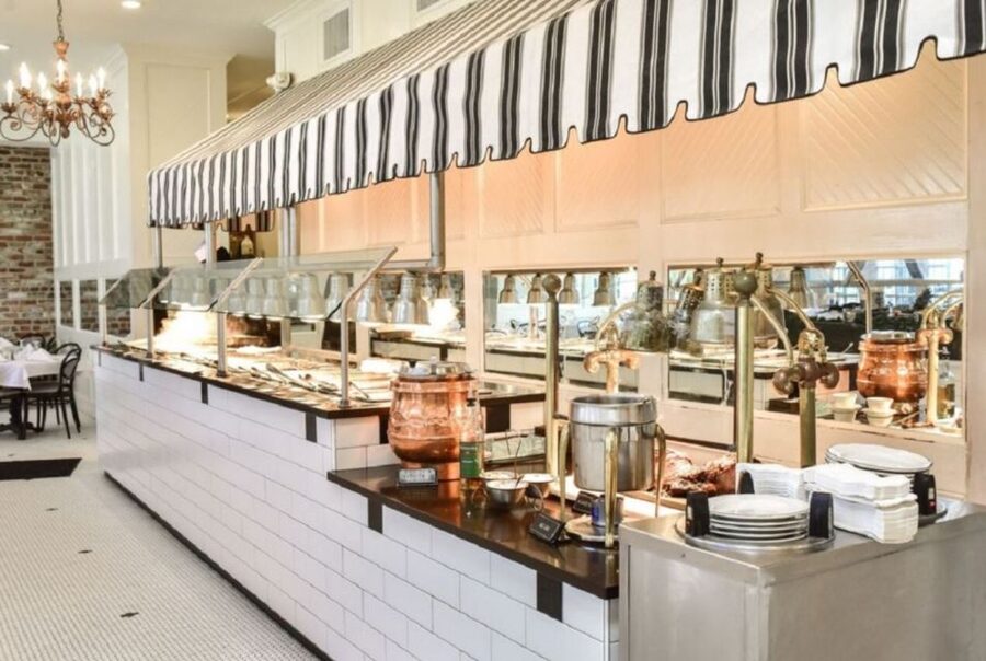 New Orleans: 'Court of Two Sisters' Jazz Brunch Buffet - Louisiana classics worth putting on your plate