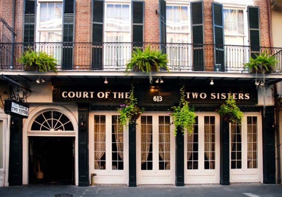 New Orleans: 'Court of Two Sisters' Jazz Brunch Buffet - Dessert, including bananas Foster