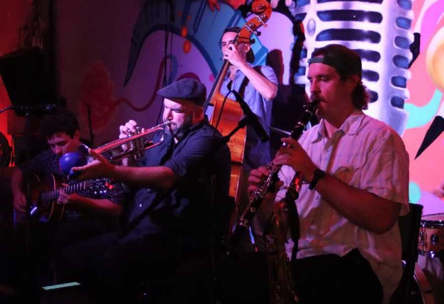 New Orleans: Frenchmen Street VIP Live Music Pub Crawl - Moving through several clubs and music styles