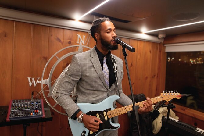 New York City Dinner Cruise with Live Music - Live Music, Sound, and Seating