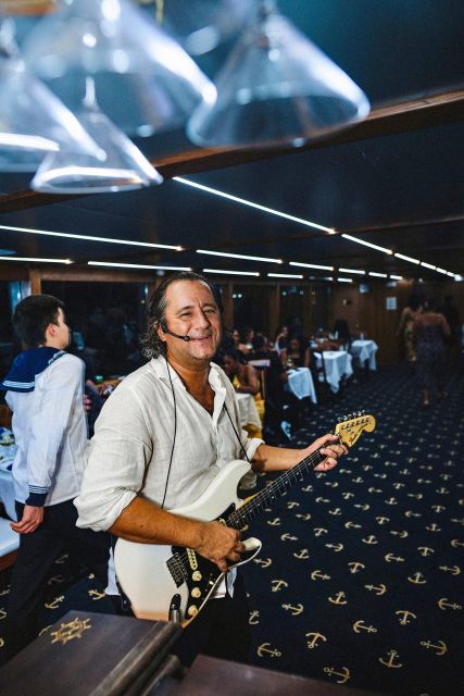 New York City: Gourmet Dinner Cruise with Live Music - What You Actually Eat and Drink
