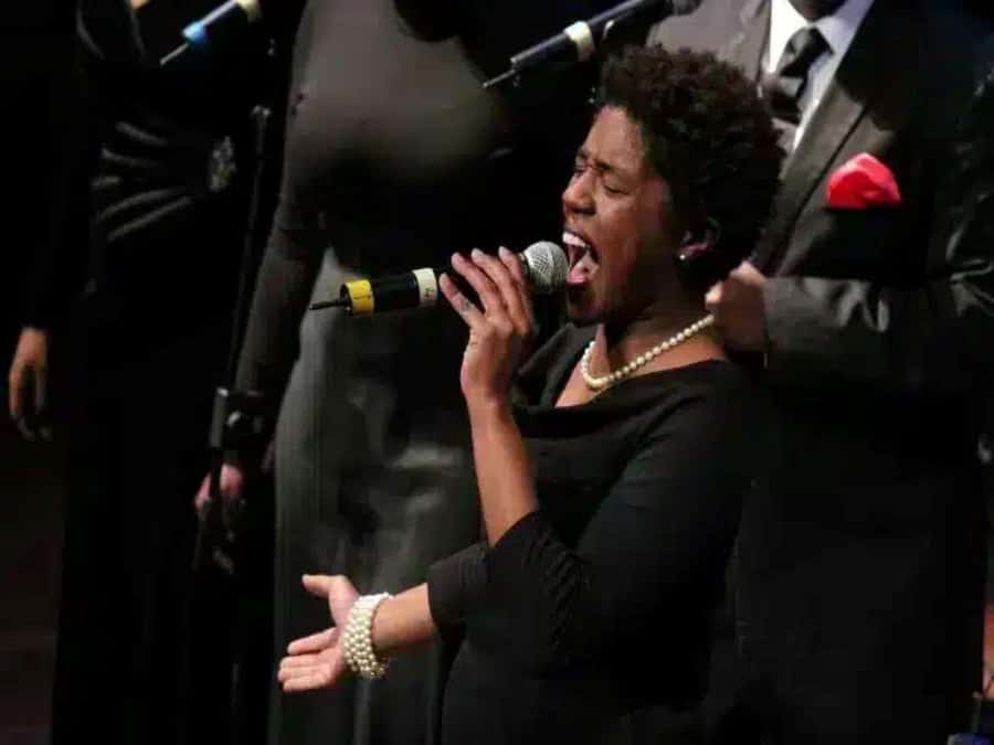 New York: Harlem Gospel Mass and Neighborhood Tour - Key points at a glance