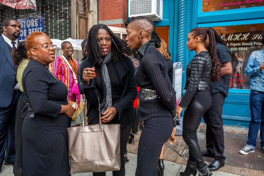 NEW YORK HARLEM GOSPEL WALKING - From 714 Seventh Avenue to uptown Manhattan