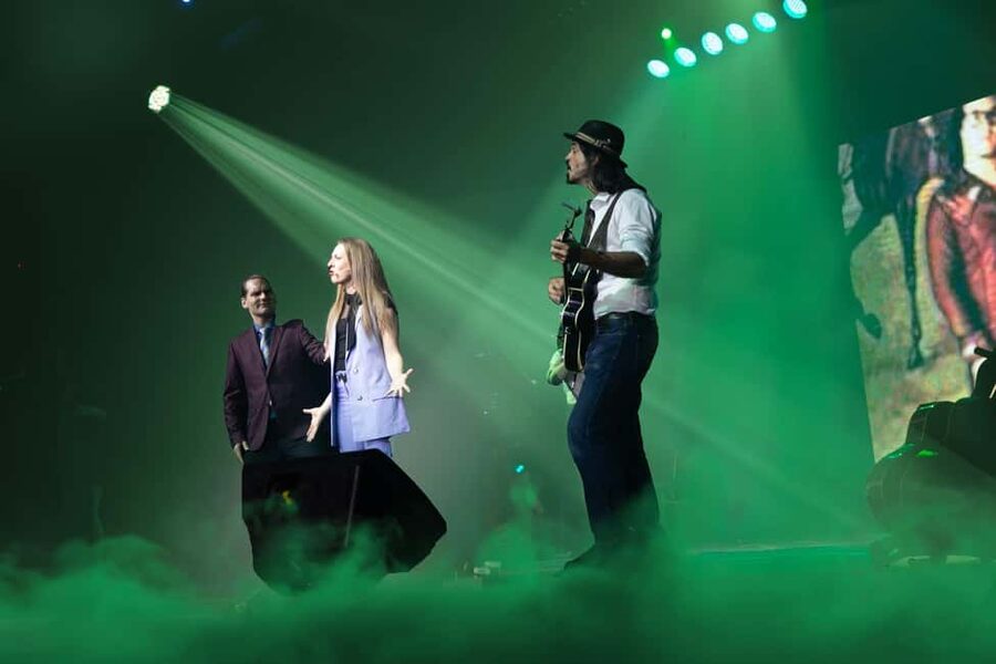 Niagara Falls, Canada: Canadiana - The Musical Ticket - The Greg Frewin Theatre setting