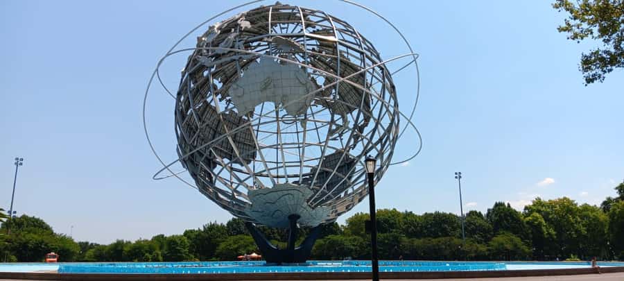 NYC: Contrasts with Gospel Mass - What this New York contrasts tour is really about