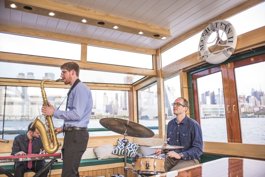 NYC: Evening Jazz Cruise on the Yacht Manhattan - Lower Manhattan, Battery Park, and the Seaport