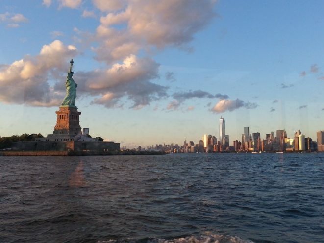 NYC: Evening Jazz Cruise on the Yacht Manhattan - Comfort, space, and weather planning