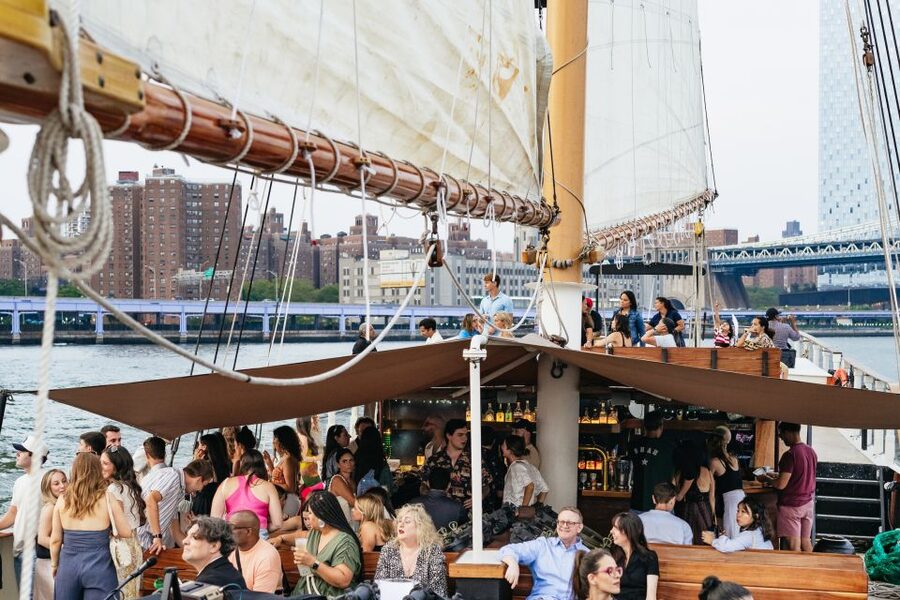 NYC: Sunset Jazz Sail aboard the 'Clipper City' - Jazz that supports the evening