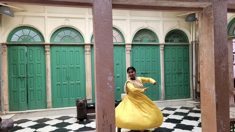 Old Delhi Haveli with live Classical dance, music & cuisine - Meeting in Chanakyapuri or Rajiv Chowk