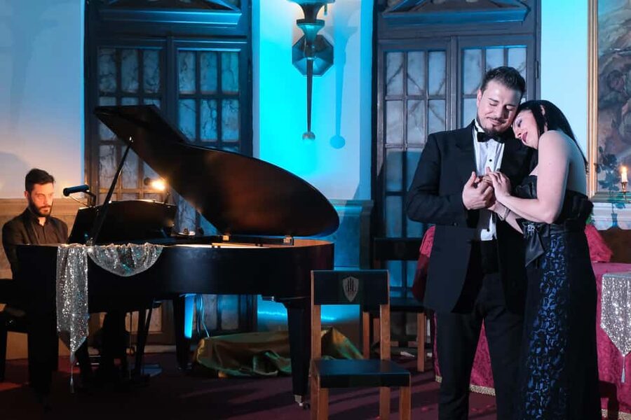 Opera Concert with Welcome Drink in Verona - A small opera evening in the heart of Verona