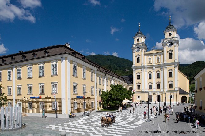 Original Sound of Music Tour Salzburg With Schnitzel and Noodle - Nonnberg Abbey from the road