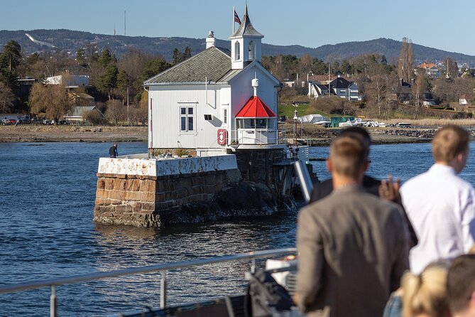 Oslo fjord 3-Course Dinner Cruise with Live Music - Green islands and Dyna Fyr