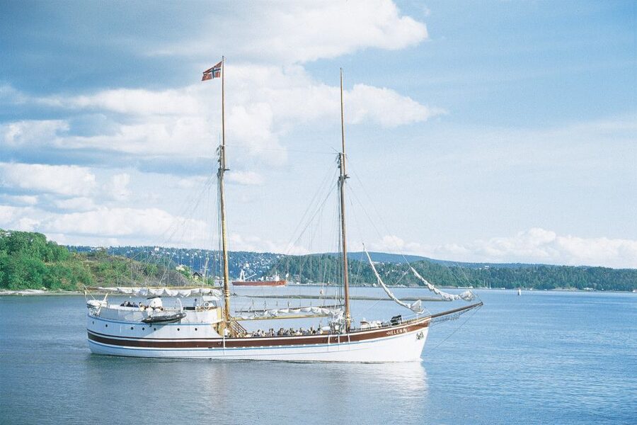 Oslo: Oslo Fjord Cruise with Live Jazz Music & Shrimp Buffet - The shrimp buffet and what to expect