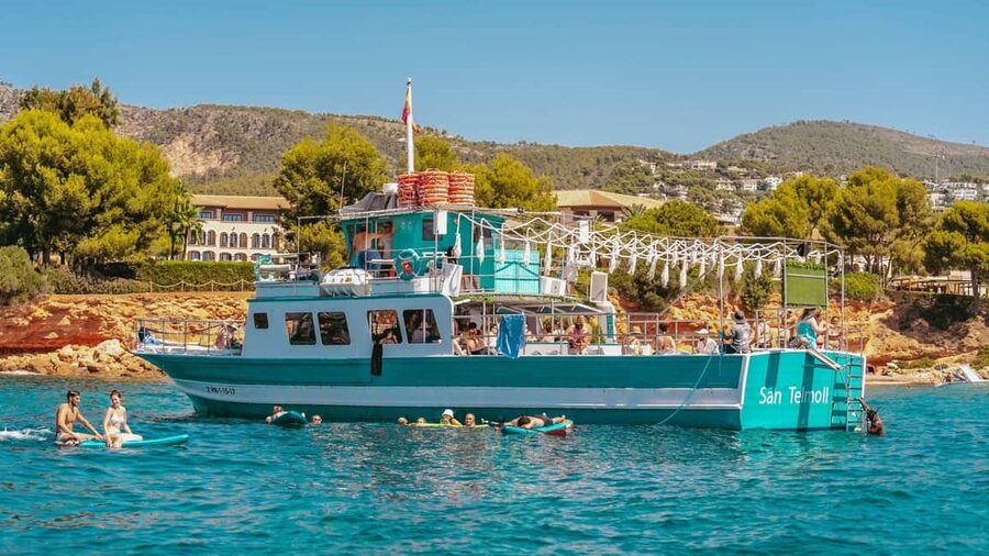 Palma: Punta Negra and Ses Illetes Boat Trip with Live Music - Paddle Surfing, Snorkeling, and Sunbathing