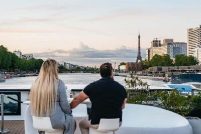 Paris: Gourmet Dinner Cruise on Seine River with Live Music