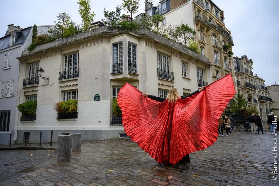 Paris: Opera Singer Guide in Montmartre - The optional Clos-Montmartre finale