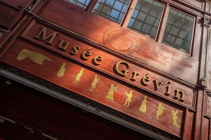 Paris Walk: Opera to Montmartre with Pastry & Chocolate - Artists, windmills, and village streets
