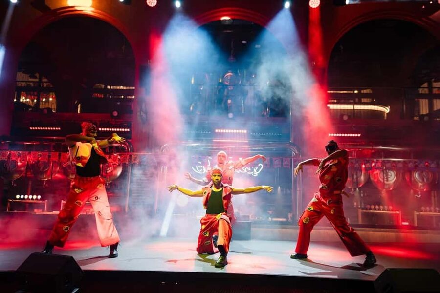 PhuQuoc Romantic Dinner with Symphony & Kiss of the Sea Show - Music, Dancing, and Island Energy From 8:15 p.m.