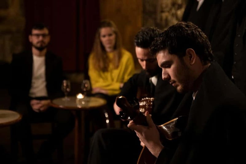 Porto: An Intimate Fado Show in a Historical Tavern - The First Set: Coimbra Fado and Its Younger Voice