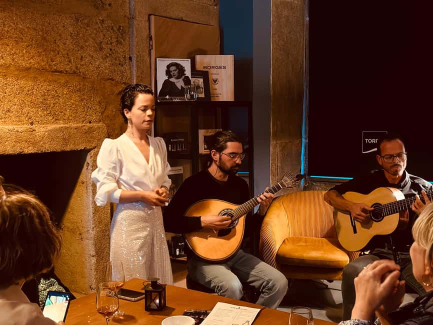 Porto: Fado Live Music, Wine & Cultural Introduction - Why the one-hour length works