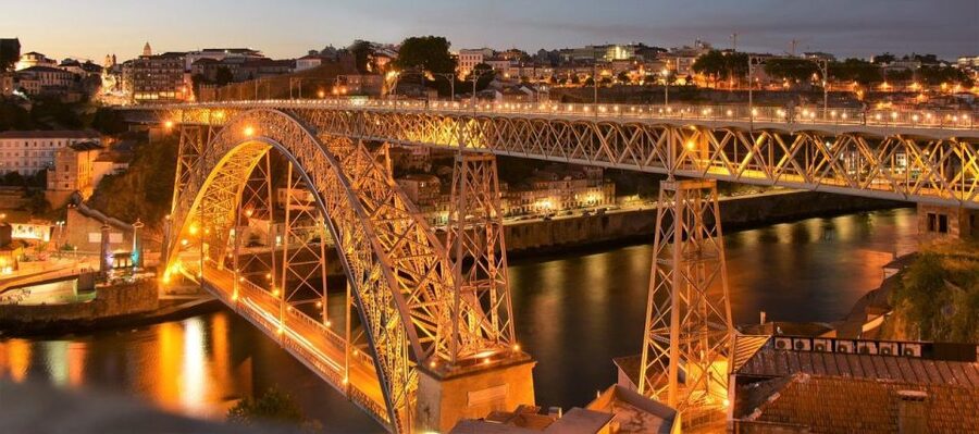 Porto Fado Night Show + Dinner - What the views add to the night