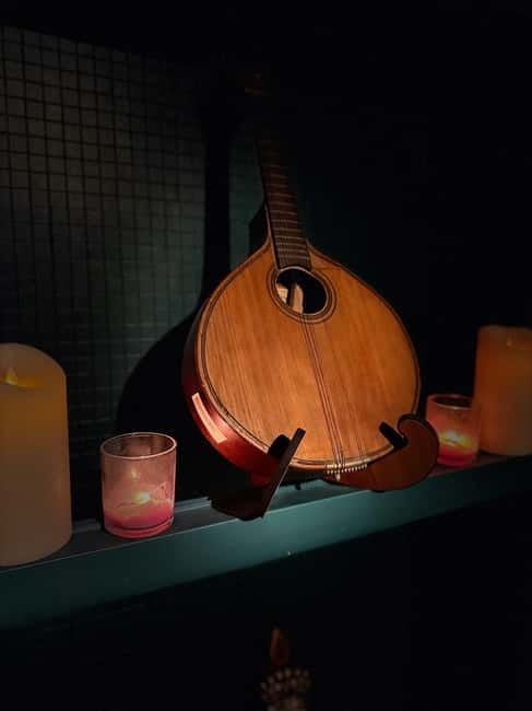 Porto: Intimate Fado Show & Port Wine in Trindade Noble Hall - FAQ