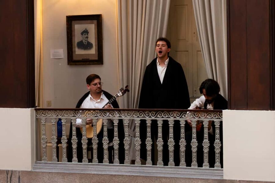 Porto: Live Fado Show with Port Wine Tasting - What the music may feel like in practice
