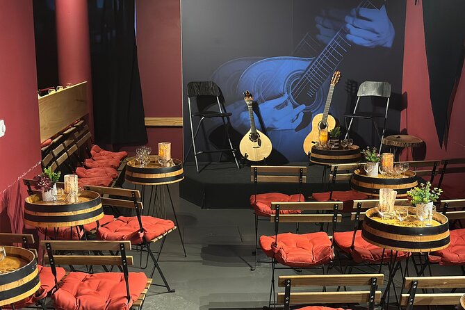 Porto: Live Fado with a Glass of Port Wine at Casa do Fado Sé - My recommendation for booking